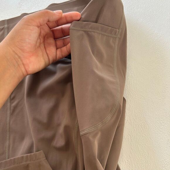 Halara Crossover High Waist 7/8 Leggings w/ Pockets – Taupe Brown – Size L - Picture 11 of 11
